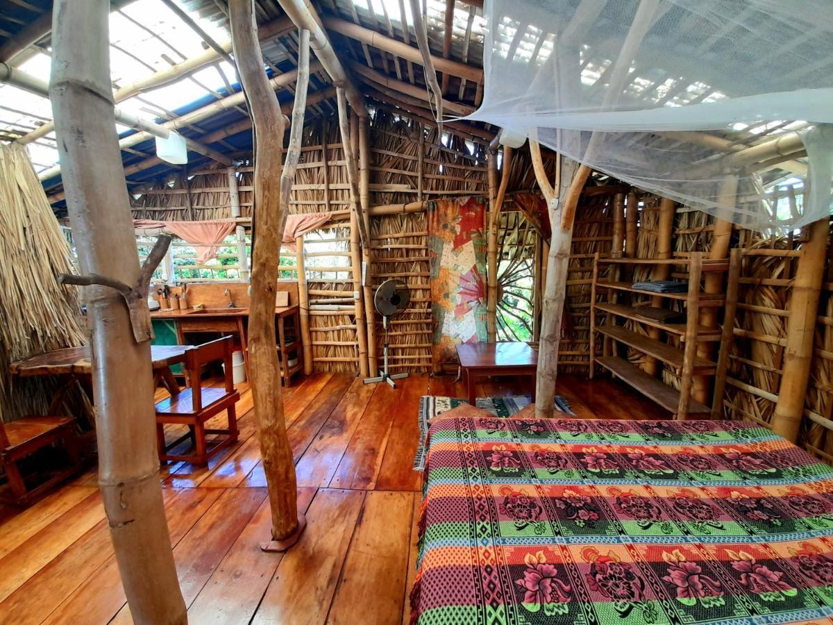 El Bamboo Cabins Balgue Екстер'єр фото
